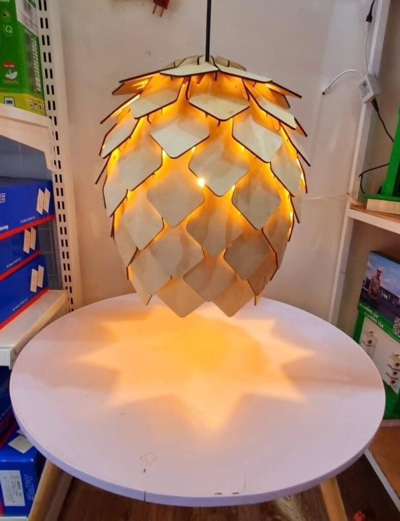 đèn gỗ thả trần decor tại shop đèn gỗ đà lạt